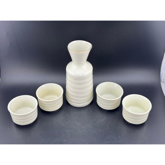 Vintage OMC Sake Set, Guilded Grouse - Picture 4 of 6